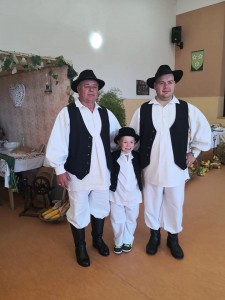 72165447_2379375738825545_5500995714739601408_n