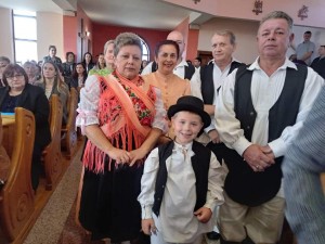 72196412_2379379372158515_837380084254900224_n