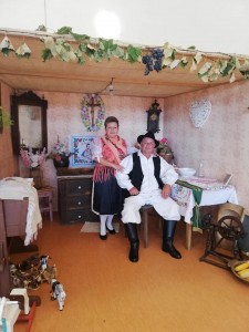 72269998_2379375245492261_2958161873331027968_n